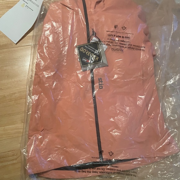 Stio Women’s Ender Hooded Jacket - Desert Coral - Picture 2 of 5